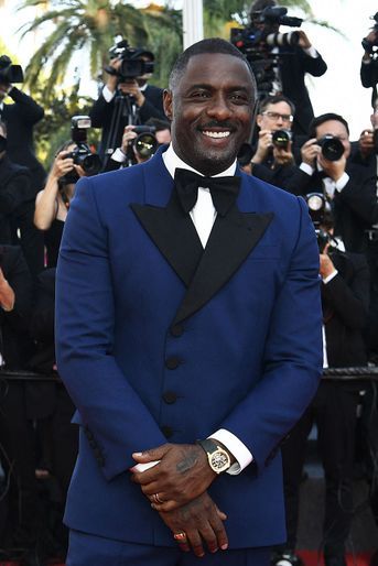 Idris Elba - Montée des marches du film &quot;Trois mille ans à t&#039;attendre&quot; au Festival de Cannes, le 20 mai 2022. 