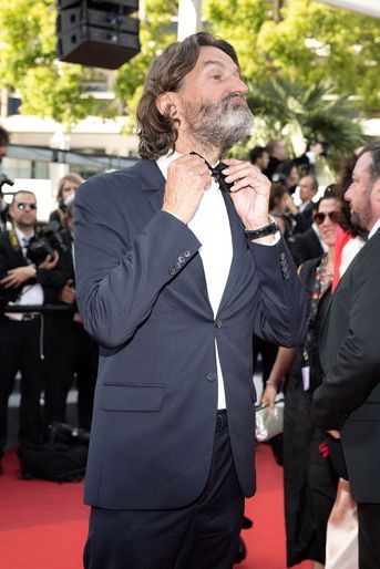 Frédéric Beigbeder - Montée des marches du film &quot;Sans filtre&quot; (&quot;Triangle of Sadness&quot;) au Festival de Cannes, le 21 mai 2022.
