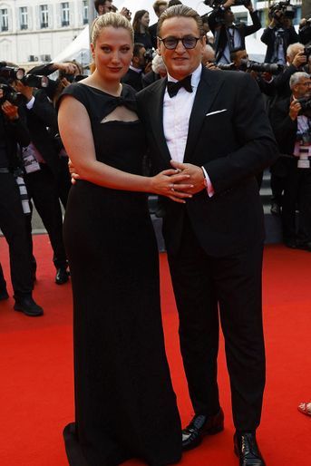 Benoît Magimel et son épouse Margot - Montée des marches pour le film «L'Innocent» et les 75 ans du Festival de Cannes, le 24 mai 2022.