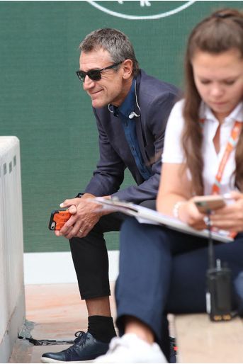 L&#039;ancien champion de tennis Mats Wilander dans les tribunes de Roland Garros, à Paris, le 23 mai 2022.