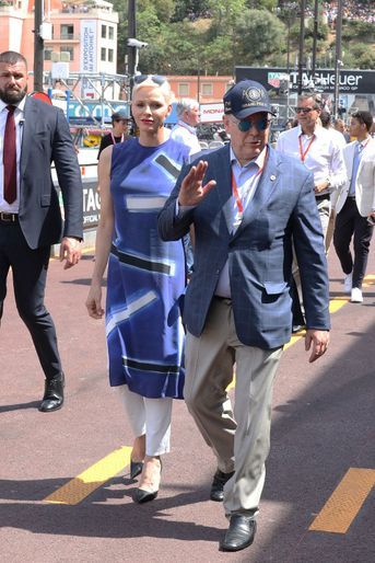 Le prince Albert de Monaco et son épouse la princesse Charlene au Grand Prix de Monaco, le 28 mai 2022.