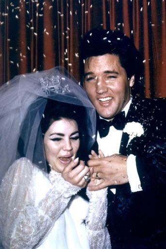 Elvis Presley et Priscilla Beaulieu se marient le 1er mai 1967 à l'Allain Hôtel, à Las Vegas