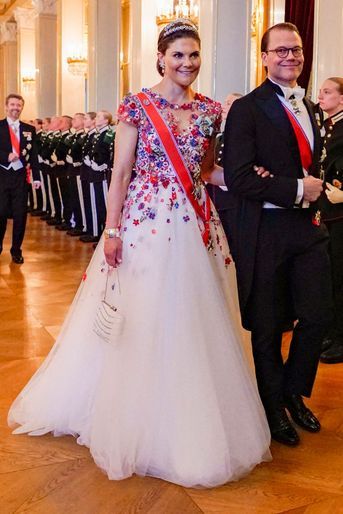 La princesse héritière Victoria de Suède, dans une robe Frida Jonsvens, à Oslo le 17 juin 2022