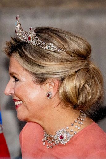 Le chignon de la reine Maxima des Pays-Bas au Palais royal à Amsterdam, le 22 juin 2022