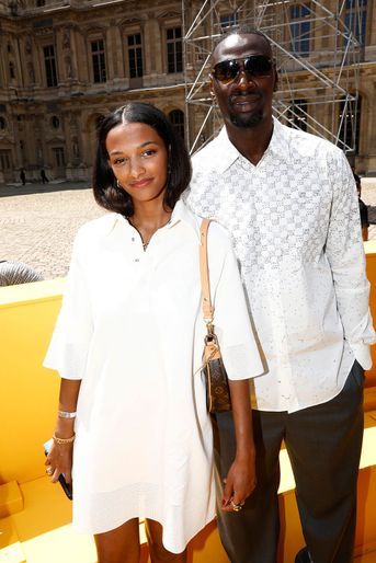 Omar Sy et sa fille Selly au défilé Louis Vuitton Homme printemps-été 2023, à Paris, le 23 juin 2022.