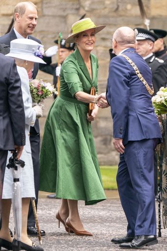 La comtesse Sophie de Wessex et le prince Edward avec la reine Elizabeth II, à Edimbourg le 27 juin 2022