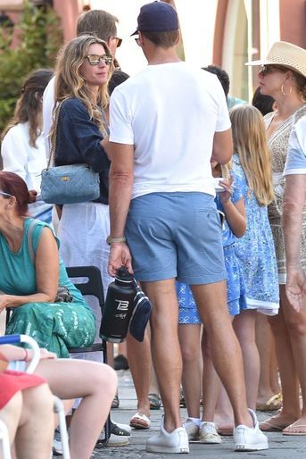 Gisele Bündchen et son mari Tom Brady lors de leur virée romantique, à Portofino, en Italie, le 29 juin 2022.