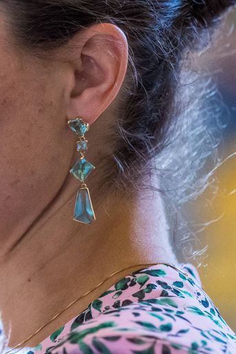 Les boucles d'oreille de la princesse héritière Victoria de Suède à Lisbonne, le 29 juin 2022