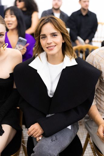 Emma Watson au défilé de mode Haute Couture automne-hiver 2022-2023 Schiapareilli, à Paris, le 4 juillet 2022.