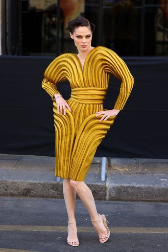 Coco Rocha au défilé Haute Couture automne-hiver 2022-2023 Jean Paul Gaultier x Olivier Rousteing, à Paris, le 6 juillet 2022. 