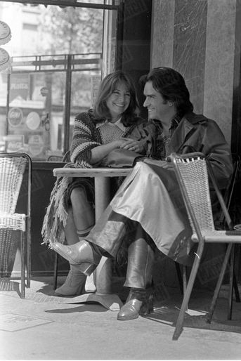 «Danièle Thompson et un ami : Albert Koski, producteur des concerts K.c.p.» - Paris Match n°1463, 10 juin 1977