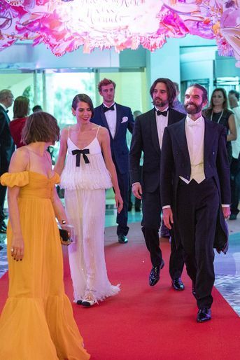 Charlotte Casiraghi et son mari Dimitri Rassam lors du Bal de la Rose 2022 au Sporting Club de Monaco en faveur de la Fondation Princesse Grace le 8 juillet 2022. 