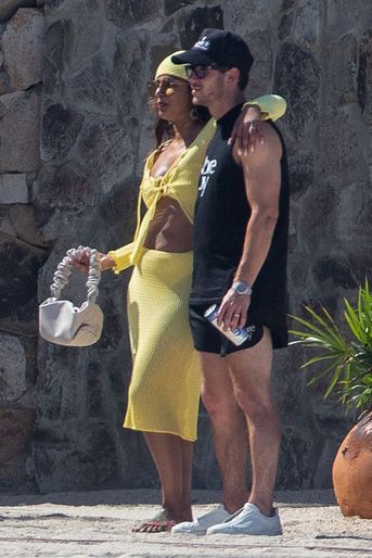 Priyanka Chopra et Nick Jonas le 17 juillet 2022 à Cabo San Lucas, au Mexique.