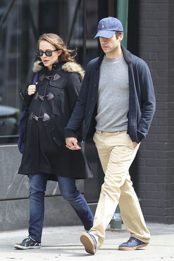 Natalie Portman (enceinte de son premier enfant) et Benjamin Millepied à New York, en 2011.