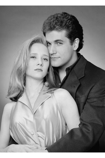 Anne Heche et Paul Michael Valley dans le feuilleton « Another World » en 1991.