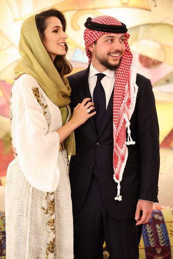 Le prince héritier Hussein de Jordanie et Rajwa Khaled bin Musaed bin Saif bin Abdulaziz Al Saif à Riyadh le 17 août 2022, jour de leurs fiançailles 