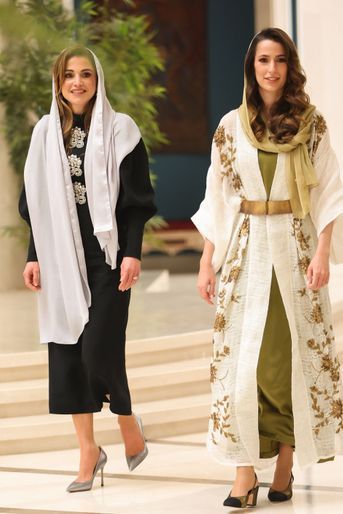 La reine Rania de Jordanie et sa future belle-fille Rajwa Al-Saif à Riyadh le 17 août 2022
