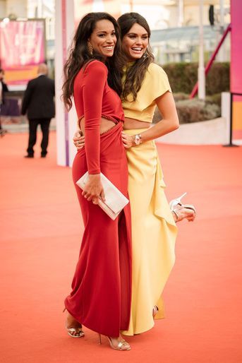 Deux reines de beauté sur le tapis rouge de Deauville, le 6 septembre 2022.