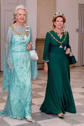 La princesse Benedkite de Danemark et sa jeune sœur l'ex-reine des Hellènes Anne-Marie, au château de Christiansborg à Copenhague le 11 septembre 2022 