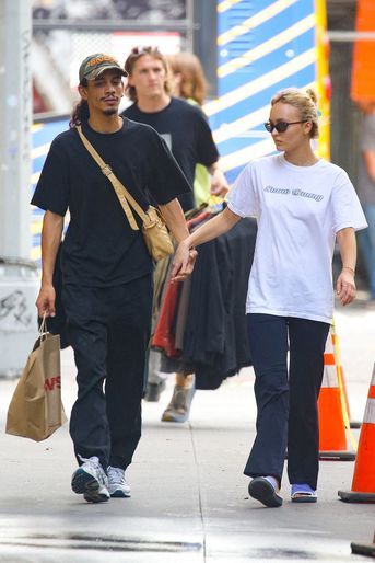 Lily-Rose Depp et Yassine Stein, le 13 septembre 2022 à New York.