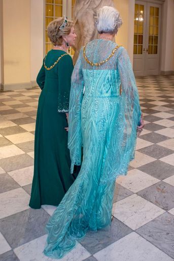 L'ex-reine des Hellènes Anne-Marie et la princesse Benedikte de Danemark, de dos, à Copenhague le 11 septembre 2022 
