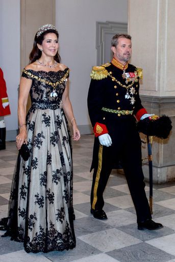 La princesse Mary de Danemark dans une robe Jesper Hovring, à Copenhague le 11 septembre 2022