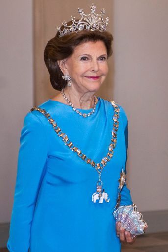 La reine Silvia de Suède est coiffée de la Nine Prong Tiara