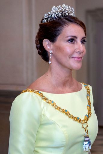 La princesse Marie de Danemark coiffée de sa Diamond Floral Tiara