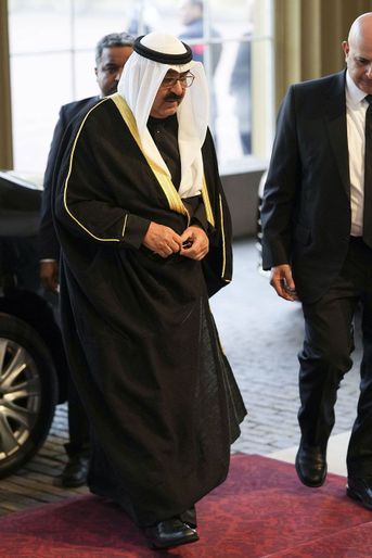 Le prince héritier du Koweït Mishal Al-Ahmad Al-Jaber Al-Sabah arrive à la réception offerte par le roi britannique Charles III.