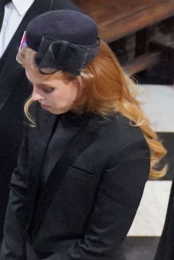 Le chapeau de la princesse Beatrice d'York aux funérailles de sa grand-mère la reine Elizabeth II à Londres, le 19 septembre 2022