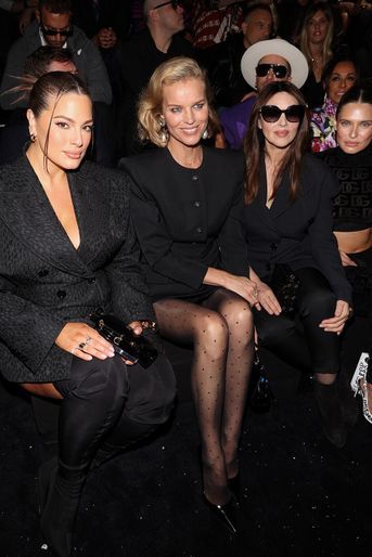 Ashley Graham, Eva Herzigova, Monica Bellucci et Bianca Balti au défilé Dolce & Gabbana à la Fashion Week de Milan, le 24 septembre 2022. 