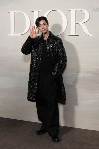 Le Sud-coréen Cha Eun-woo au défilé Dior printemps-été 2023, à Paris le 27 septembre 2022.