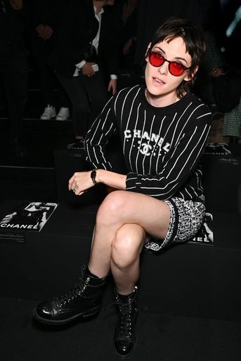 Kristen Stewart au défilé Chanel printemps-été 2023 à Paris, le 4 octobre 2022.