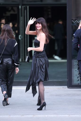 Camila Morronne au défilé Chanel printemps-été 2023 à Paris, le 4 octobre 2022.