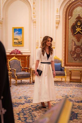 La reine Rania de Jordanie à Mascate, le 4 octobre 2022