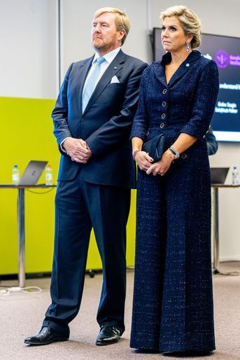 La reine Maxima des Pays-Bas dans une combinaison-pantalon Costarellos à Stockholm, le 12 octobre 2022