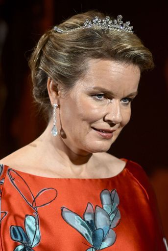 La reine des Belges Mathilde coiffée du diadème Wolfers à Vilnius en Lituanie, le 24 octobre 2022
