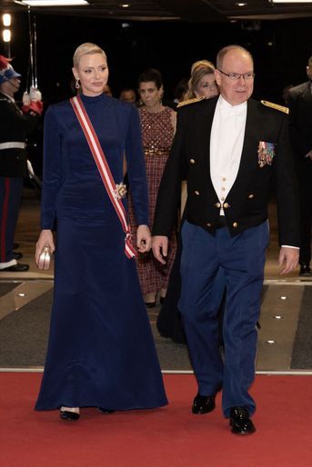  La princesse Charlène et le prince Albert au gala de la fête nationale monégasque, samedi 19 novembre 2022 au Forum Grimaldi de Monaco. 