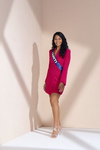 Miss Tahiti 2022, Herenui Tuheiava, en lice pour le concours de Miss France 2023 qui se tiendra à Châteauroux, le 17 décembre 2022.