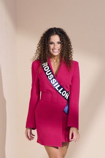 Miss Roussillon 2022, Chiara Fontaine, en lice pour le concours de Miss France 2023 qui se tiendra à Châteauroux, le 17 décembre 2022.