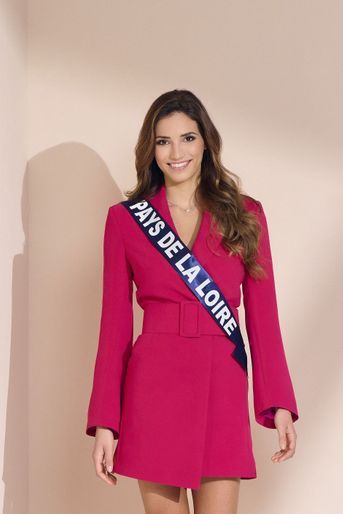 Miss Pays de la Loire 2022, Emma Guibert, en lice pour le concours de Miss France 2023 qui se tiendra à Châteauroux, le 17 décembre 2022.