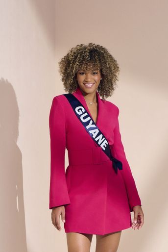 Miss Guyane 2022, Shaïna Robin, en lice pour le concours de Miss France 2023 qui se tiendra à Châteauroux, le 17 décembre 2022.