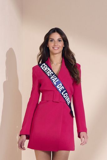 Miss Centre-Val de Loire 2022, Coraline Lerasle, en lice pour le concours de Miss France 2023 qui se tiendra à Châteauroux, le 17 décembre 2022.