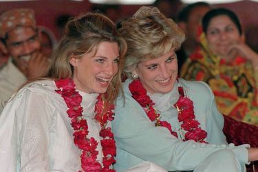 Jemima Khan et Lady Diana en 1996 au Pakistan