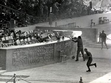 L'assassinat d'Anouar el-Sadate, au Caire le 6 octobre 1981, lors de la parade militaire commémorant la guerre d'octobre 1973.