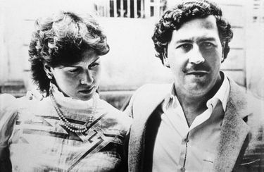 Le trafiquant de drogue Pablo Escobar, patron du cartel de Medellin, et son épouse Maria Victoria en 1983, en Colombie.