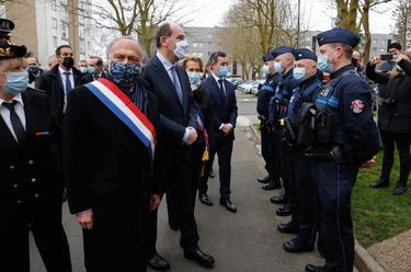 Le 5 mars à Beauvais. Dernière sortie officielle du député Olivier Dassault, lors d'une visite du Premier ministre, Jean Castex.