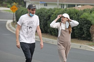 Emma Stone avec son compagnon Dave McCary en septembre 2020 à Los Angeles