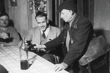 Après la dissolution de l'Assemblée, il se lance dans la campagne des législatives de 1956 à 29 ans. Dans sa circonscription du Puy-de-Dôme, il boit dans les cafés les coups de rouge rituels, prenant la relève de son grand-père Jacques Bardoux.
