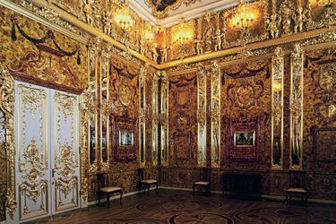 Détail de la reconstitution de la Chambre d’ambre au palais Catherine à Pouchkine (anciennement Tsarskoïe Selo) en 2003